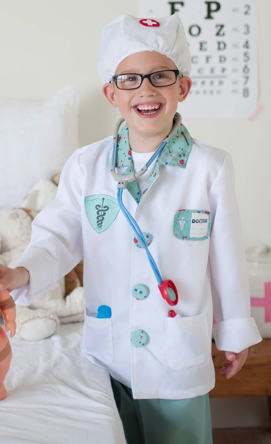 Green Doctor with Accessories - Image 2