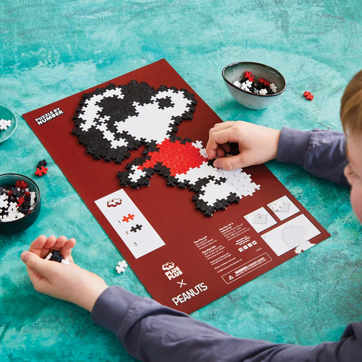 Plus-Plus Peanuts Puzzle By Number Tube - Image 5